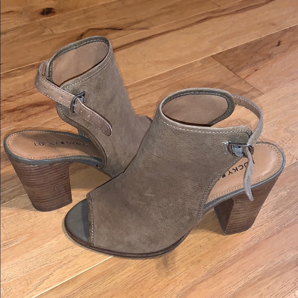 Women’s Lucky Brand heeled sandals